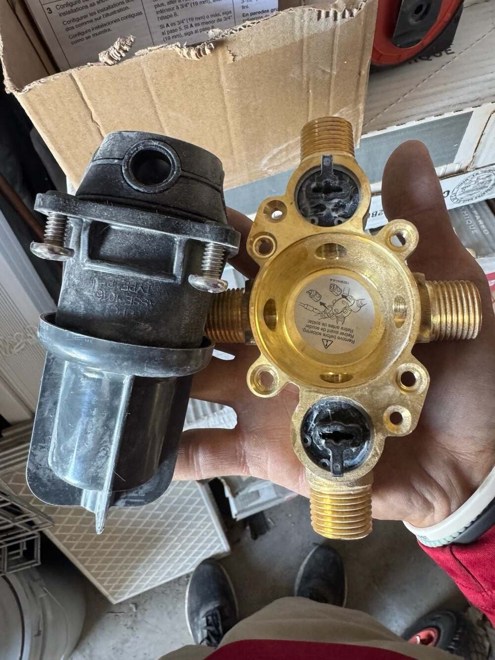 Kohler Rite-Temp Pressure-Balancing Valve Body with Service Stops